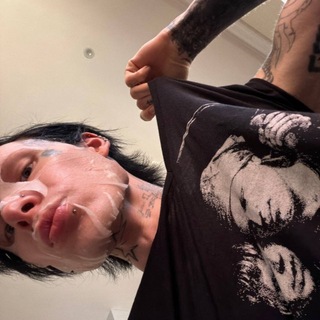 Логотип @viperrawrr - viperr rawr 🍸