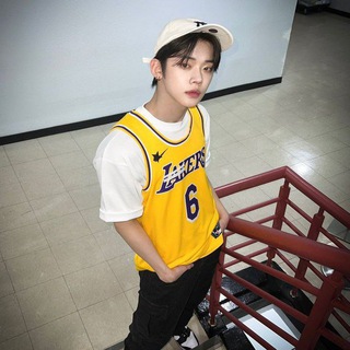 Логотип @virtyeon - вирт стикеры ёнджун