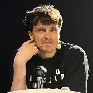 Логотип @visipaus - индивидуальная проблема