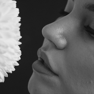 Логотип @visualnastyademure - visual & photo edit