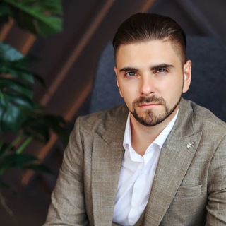 Логотип @vitaliybobrov - V.BOBROV