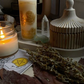 Логотип @vitataro_letta - Таро-расклады🙌🏼|Vitataro 🫶🏼Свечи🕯️|Амулеты💎|Браслеты📿|Благовония🪔