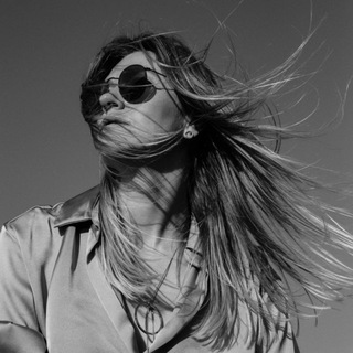 Логотип @vivelavida_argentina - Ветер в волосах