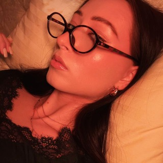 Логотип @viviennewestwoodgirl - Брэдшоу пишет...