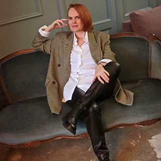 Логотип @vizaproff - Виктория Завадски | бизнес-стратег | доходы по-женски