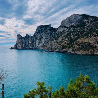 Логотип @vkrymu - Покажи Крым