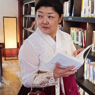 Логотип @vkusnaya_korea - Дневник "Вкус Кореи и не только" 🎎