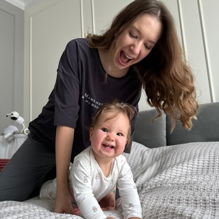 Логотип @vkusnayaliza - По сути Лиза