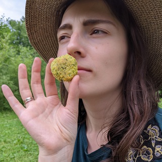 Логотип @vkusnayatarelka - Вкус тарелки