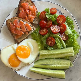 Логотип @vkysnoppe - Правильное питание 🥑