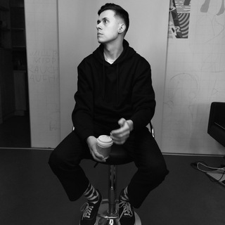 Логотип @vlad_architect - ВЛАД, АРХИТЕКТОР?