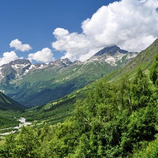 Логотип @vlad_i_cavcaz - Влад и Кавказ