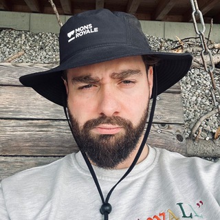 Логотип @vladaganov - Влад Аганов