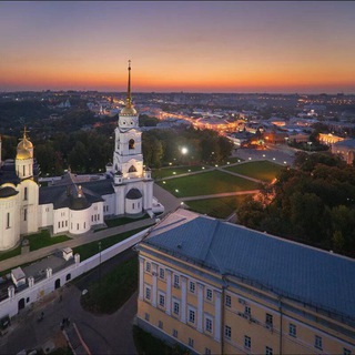 Логотип @vladiklybly - Во Владимире любят