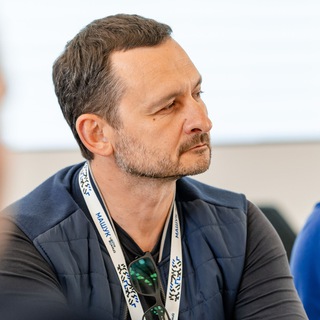 Логотип @vladimiroveisk - Чтобы мэр не дремал !