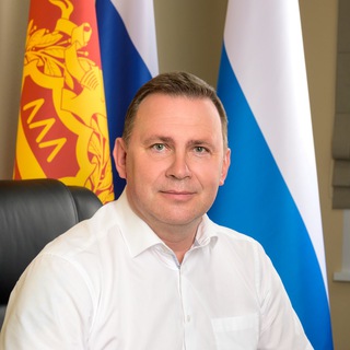 Логотип @vladislav_pinaev - Владислав Пинаев