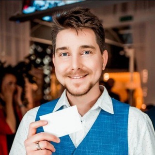 Логотип @vladtaushankov_career - Мастерская карьеры Владислава Таушанкова 🌇 Карьерный консультант