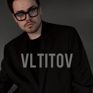 Логотип @vltitov - VLTITOV. Шмотки и шиза.