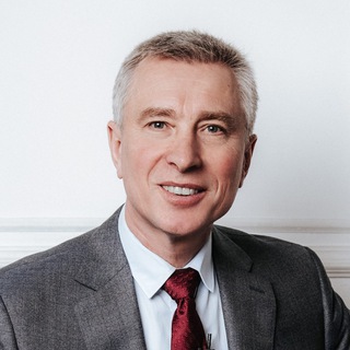 Логотип @vmozhenkov - Владимир Моженков. Про бизнес