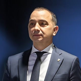 Логотип @vn_zhdanov - Владимир Жданов