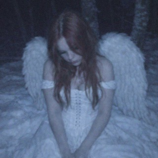 Логотип @vnatyredashaa - suum cuique🧟‍♀️