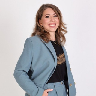 Логотип @voiceheard - VoiceHeard.Больше, чем английский.