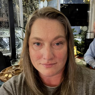 Логотип @vokinaclub - "И это пройдет" с Вокиной Анной