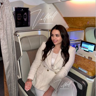 Логотип @vollbell - 𝒱𝒪𝐿𝐿𝐵𝐸𝐿𝐿 🤍