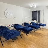 Логотип @vorolashes - VOROLASHES наращивание ресниц брови маникюр педикюр Ставрополь