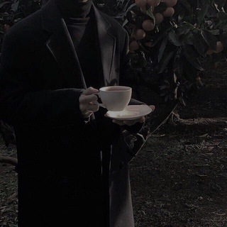 Логотип @vosemsemn - восемь семь;)