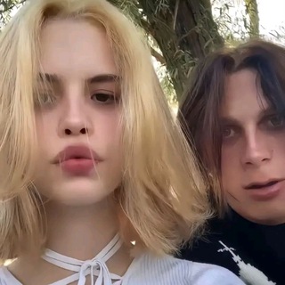 Логотип @vovkaivika - С телефона Вовы
