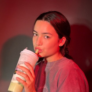 Логотип @vpryamomefire - алия @duvusui | смм кормит