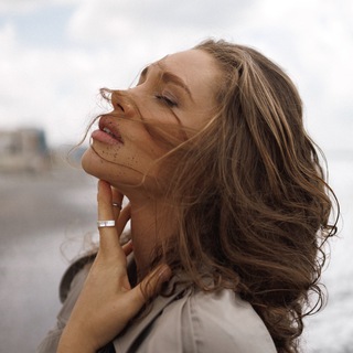 Логотип @vrajavali - Враджавали | Жизнь в удовольствие