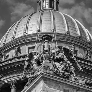 Логотип @vrema_znat - Время Знать