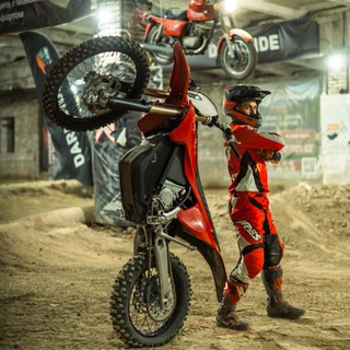 Логотип @vs747 - Вася⚡️GUN на связи👊✊️