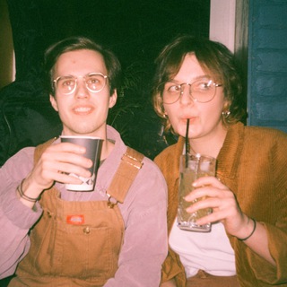 Логотип @vscomixx - комиксы и кроликсы