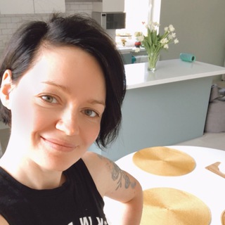 Логотип @vse_o_poryadke - po_korobochkam