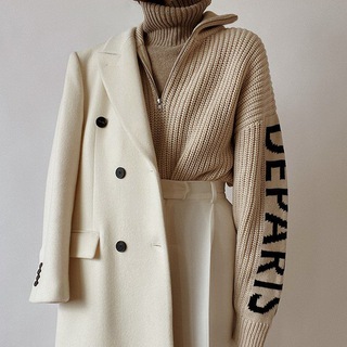 Логотип @vsenaprodazhu - Вещи и вешалки