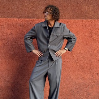 Логотип @vulgarvetiver - Vulgarvetiver