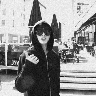 Логотип @vwvwvvsce - любимки винни.