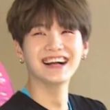 Логотип @vyalayalavanda - вялая лаванда