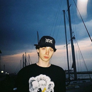 Логотип @vyshel_pokurit - вышел покурить