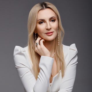 Логотип @vyzhanovaa_elena - Елена Выжанова