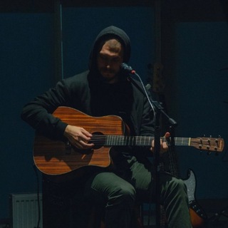 Логотип @vzrdv - Ваня Зарядов