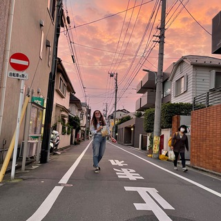 Логотип @wakemeupat4am - Токийская Настя🌅