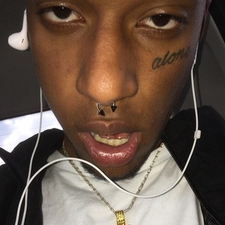 Логотип @wannagohard - W420