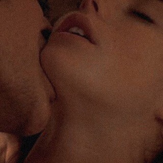 Логотип @waruffes - 𝙒 𝘼 𝙍 𝙐 𝙁 𝙀 𝙎