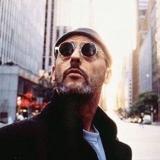 Логотип @watchingmoscow - Наблюдая за Москвой WatchingMoscow