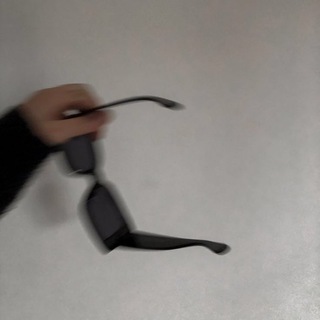 Логотип @watchme1 - смотри как я