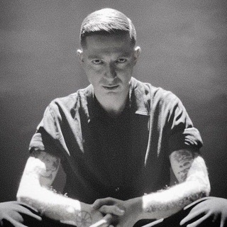 Логотип @wattugc - психология